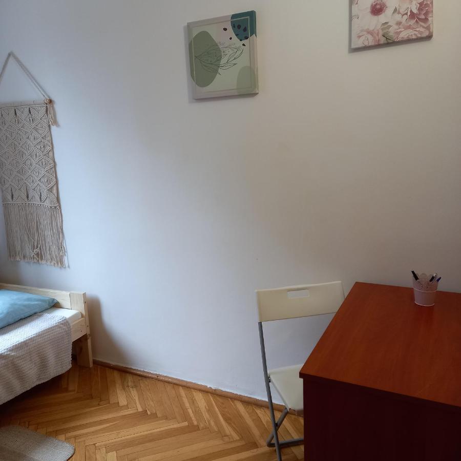 Regem Pokoje Zlota Варшава Экстерьер фото