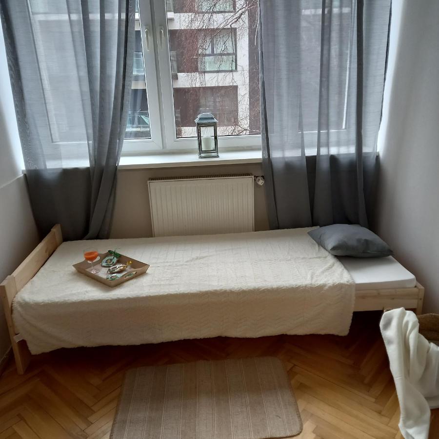 Regem Pokoje Zlota Варшава Экстерьер фото